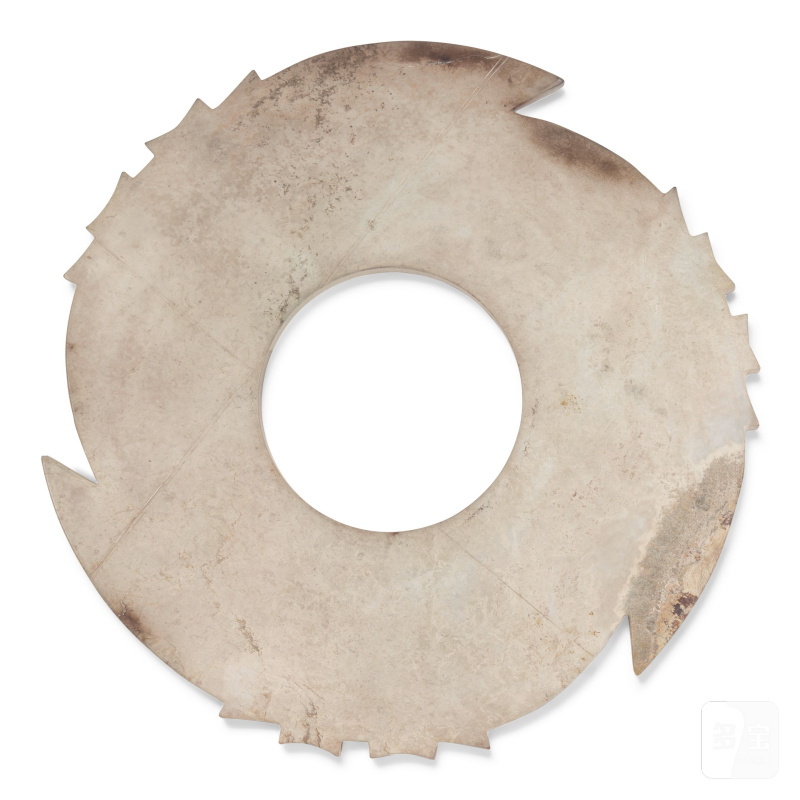 十九/二十世紀 仿古玉石牙璧 | AN ARCHAISTIC HARDSTONE NOTCHED DISC, YABI
